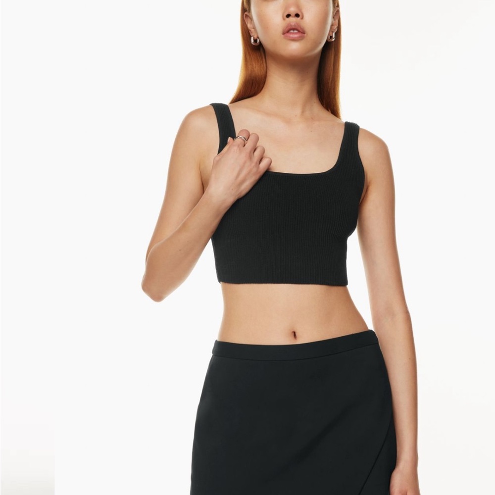 Aritzia Babaton black sculpt knit squareneck cropped tank
